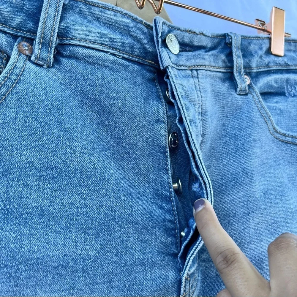 FREE PEOPLE | NWOT CRVY VINTAGE HIGH RISE CUT OFF DENIM JEAN SHORTS SIZE 31